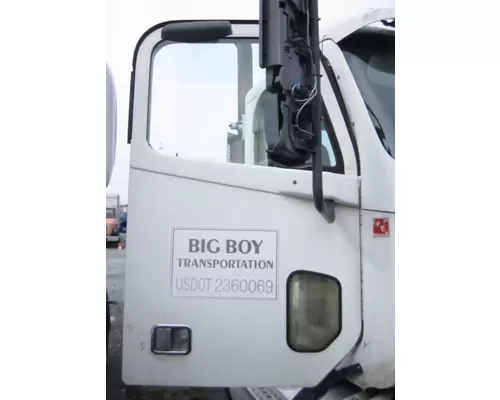 FREIGHTLINER COLUMBIA 120 DOOR ASSEMBLY, FRONT