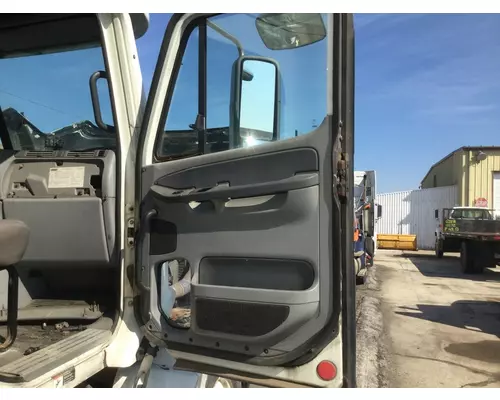 FREIGHTLINER COLUMBIA 120 DOOR ASSEMBLY, FRONT