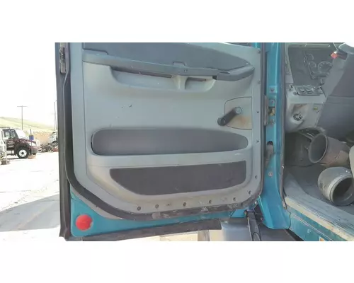 FREIGHTLINER COLUMBIA 120 DOOR ASSEMBLY, FRONT