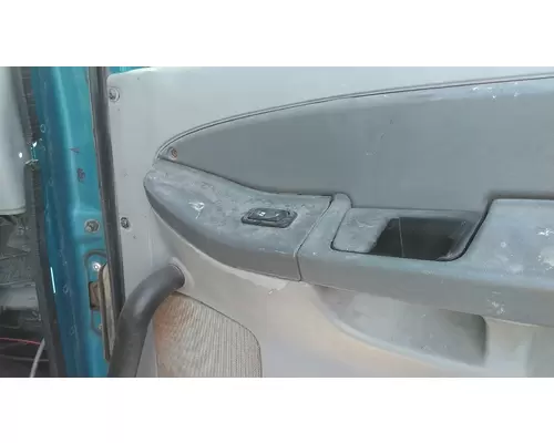 FREIGHTLINER COLUMBIA 120 DOOR ASSEMBLY, FRONT