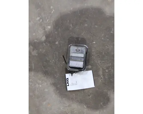 FREIGHTLINER COLUMBIA 120 DOOR HANDLE