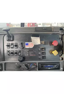 FREIGHTLINER COLUMBIA 120 Dash Panel