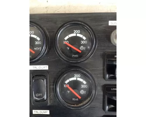 FREIGHTLINER COLUMBIA 120 Dash Panel