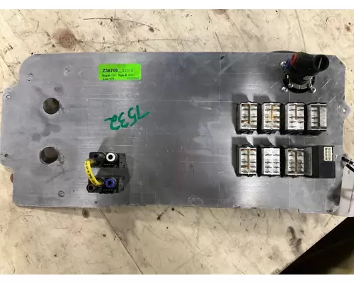 FREIGHTLINER COLUMBIA 120 Dash Panel
