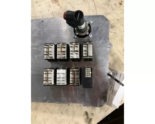 FREIGHTLINER COLUMBIA 120 Dash Panel