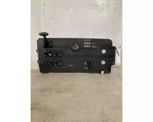 FREIGHTLINER COLUMBIA 120 Dash Panel