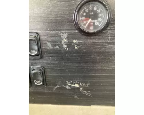 FREIGHTLINER COLUMBIA 120 Dash Panel