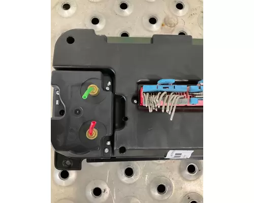 FREIGHTLINER COLUMBIA 120 Dash Panel
