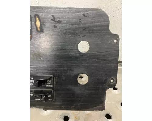 FREIGHTLINER COLUMBIA 120 Dash Panel
