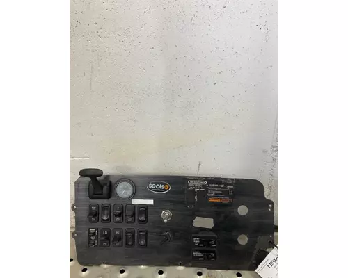 FREIGHTLINER COLUMBIA 120 Dash Panel