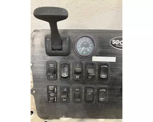 FREIGHTLINER COLUMBIA 120 Dash Panel