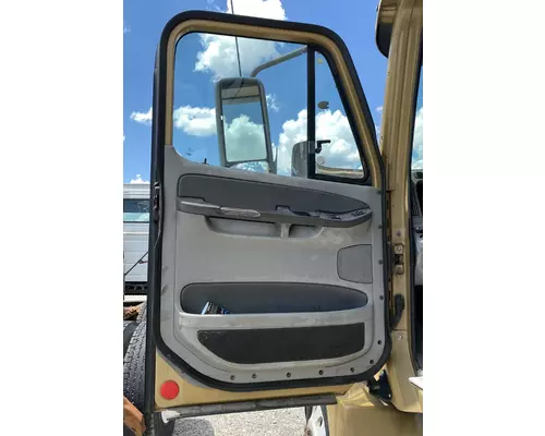 FREIGHTLINER COLUMBIA 120 Door Assembly, Front