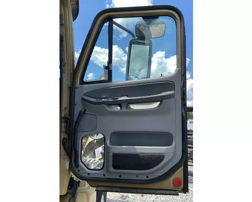 FREIGHTLINER COLUMBIA 120 Door Assembly, Front