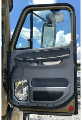 FREIGHTLINER COLUMBIA 120 Door Assembly, Front