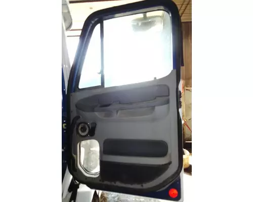 FREIGHTLINER COLUMBIA 120 Door Assembly, Front