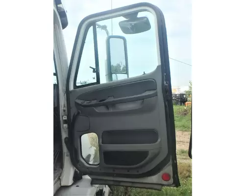 FREIGHTLINER COLUMBIA 120 Door Assembly, Front