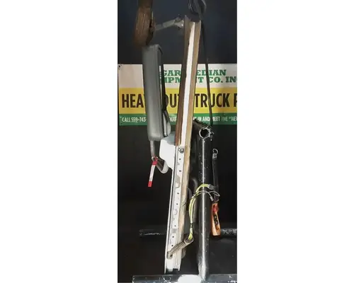 FREIGHTLINER COLUMBIA 120 Door Assembly, Front