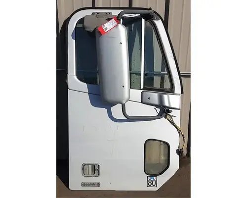 FREIGHTLINER COLUMBIA 120 Door Assembly, Front