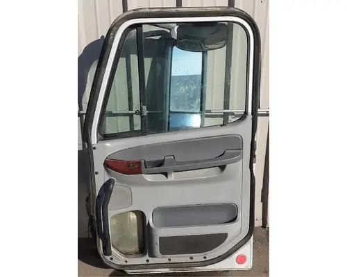 FREIGHTLINER COLUMBIA 120 Door Assembly, Front