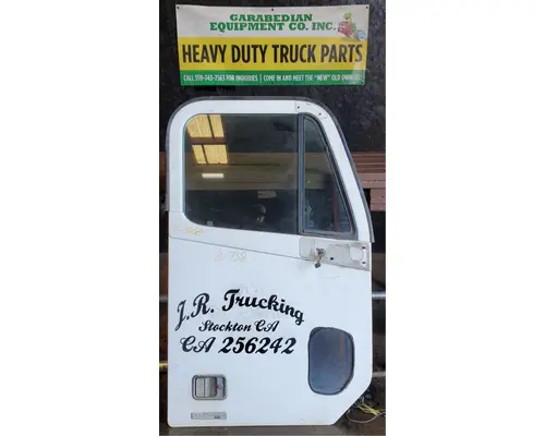 FREIGHTLINER COLUMBIA 120 Door Assembly, Front