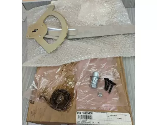 FREIGHTLINER COLUMBIA 120 Door Window Regulator, Front