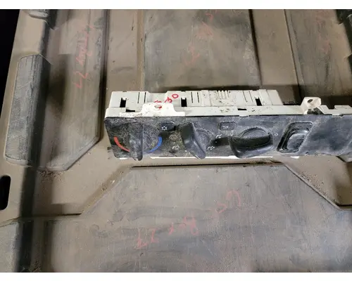 FREIGHTLINER COLUMBIA 120 ECM (HVAC)
