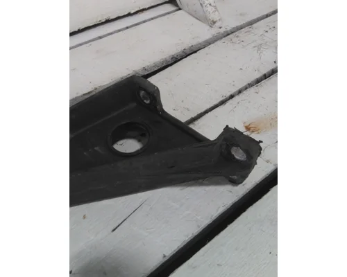FREIGHTLINER COLUMBIA 120 EXHAUSTMUFFLER BRACKET