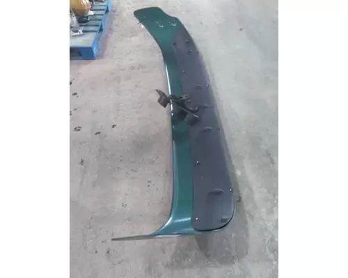 FREIGHTLINER COLUMBIA 120 EXTERIOR SUN VISOR