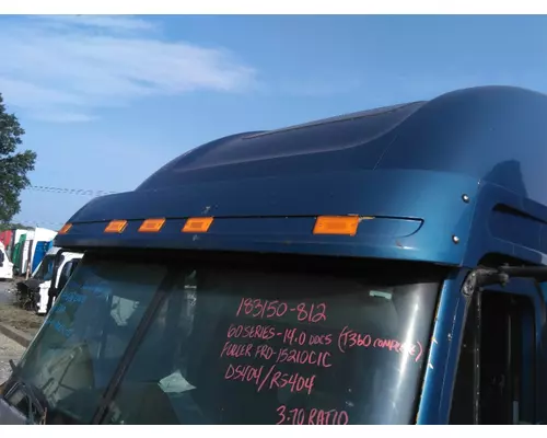 FREIGHTLINER COLUMBIA 120 EXTERIOR SUN VISOR