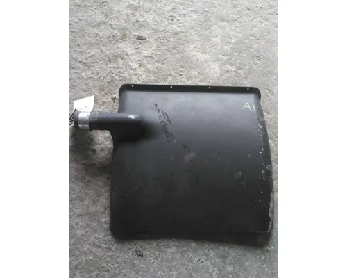 FREIGHTLINER COLUMBIA 120 FENDER, QUARTERHALF REAR