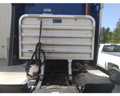 FREIGHTLINER COLUMBIA 120 FENDER, QUARTERHALF REAR