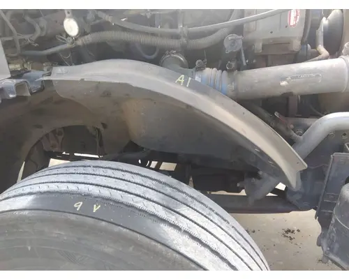 FREIGHTLINER COLUMBIA 120 FENDER, SPLASH SHIELDGUARD
