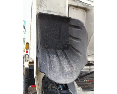 FREIGHTLINER COLUMBIA 120 FENDER, SPLASH SHIELDGUARD