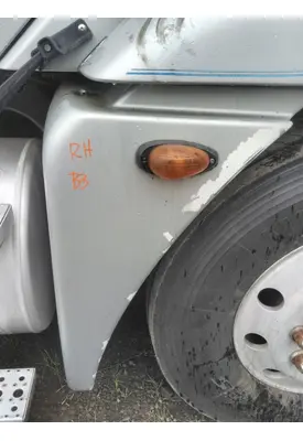 FREIGHTLINER COLUMBIA 120 FENDER EXTENSION