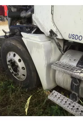 FREIGHTLINER COLUMBIA 120 FENDER EXTENSION