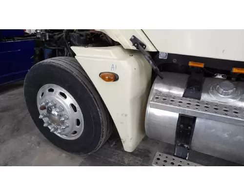 FREIGHTLINER COLUMBIA 120 FENDER EXTENSION