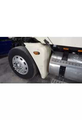 FREIGHTLINER COLUMBIA 120 FENDER EXTENSION