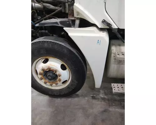 FREIGHTLINER COLUMBIA 120 FENDER EXTENSION