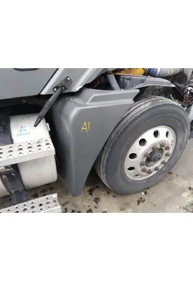FREIGHTLINER COLUMBIA 120 FENDER EXTENSION