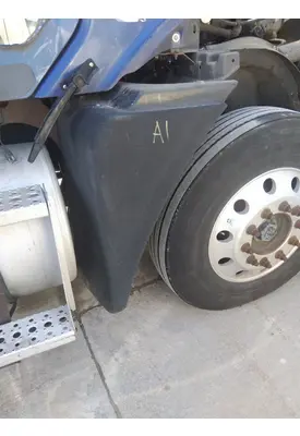 FREIGHTLINER COLUMBIA 120 FENDER EXTENSION