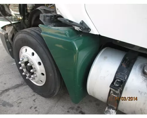 FREIGHTLINER COLUMBIA 120 FENDER EXTENSION