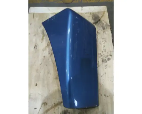 FREIGHTLINER COLUMBIA 120 FENDER EXTENSION