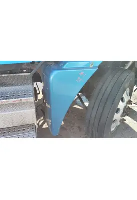 FREIGHTLINER COLUMBIA 120 FENDER EXTENSION