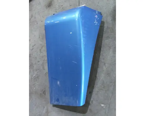 FREIGHTLINER COLUMBIA 120 FENDER EXTENSION