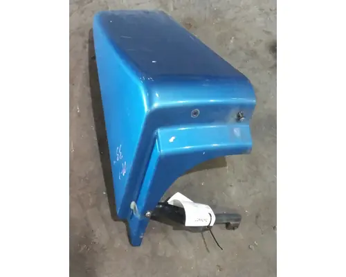 FREIGHTLINER COLUMBIA 120 FENDER EXTENSION