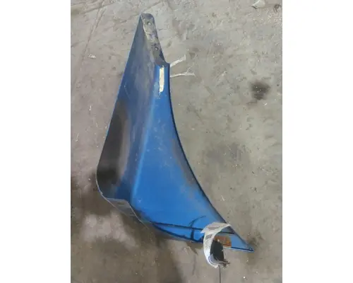 FREIGHTLINER COLUMBIA 120 FENDER EXTENSION