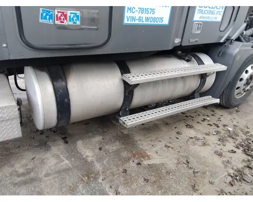FREIGHTLINER COLUMBIA 120 FUEL TANK