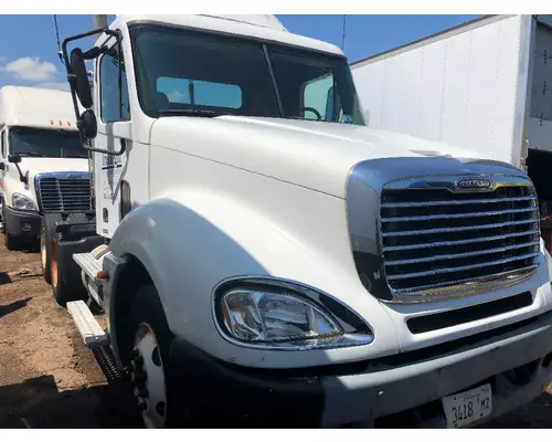 FREIGHTLINER COLUMBIA 120 Fender Extension