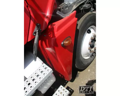 FREIGHTLINER COLUMBIA 120 Fender Extension