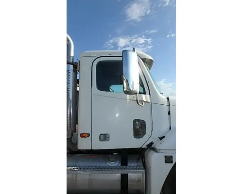 FREIGHTLINER COLUMBIA 120 Fender Extension